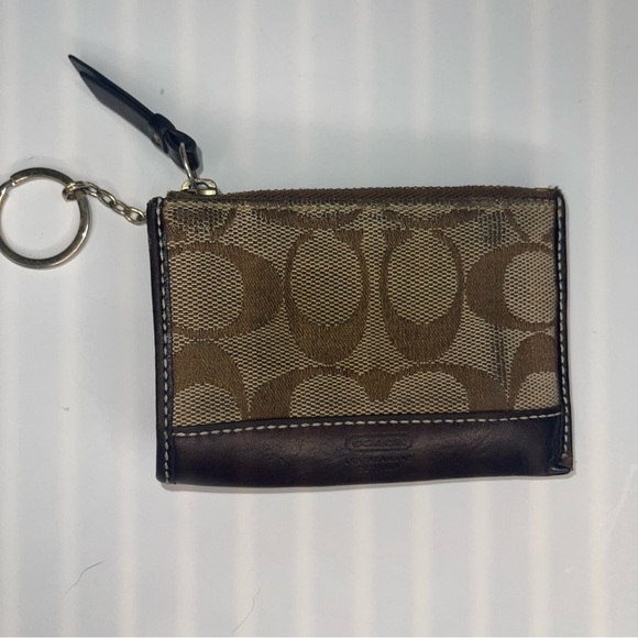 Coach Signature C Mini Coin Wallet Key Chain - Picture 4 of 9